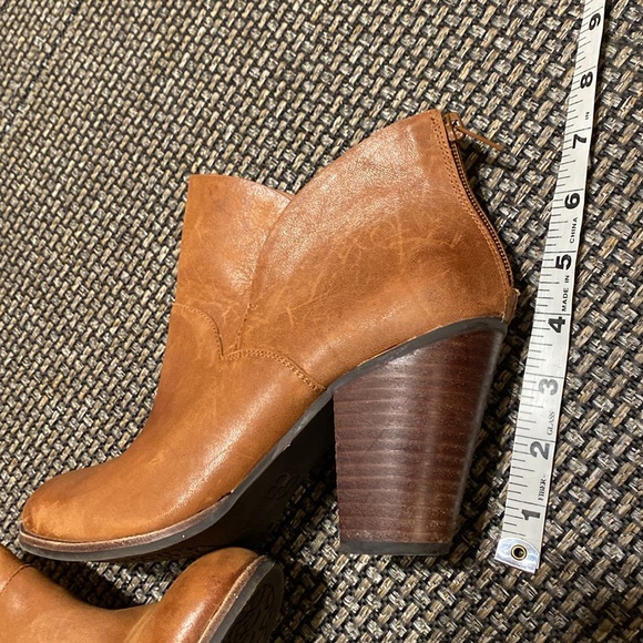 Leather, Giani Bini Zip Heeled Booties! Beautiful Chesnut🔥size 9 (8.5/9)🔥EUC🔥 - Picture 10 of 12